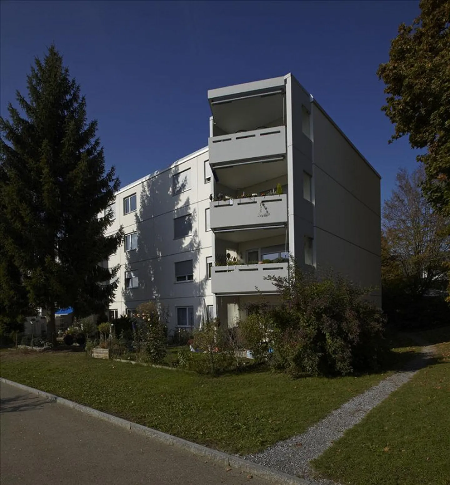 Première dans vos propres quatre murs ! - Photo 1 sur 3