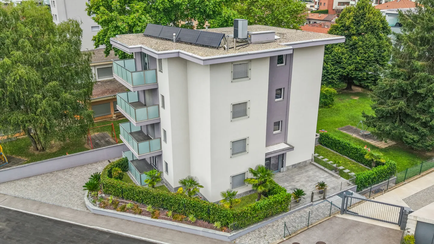 Outdoor parking space for rent in Mendrisio - Photo 1 of 1
