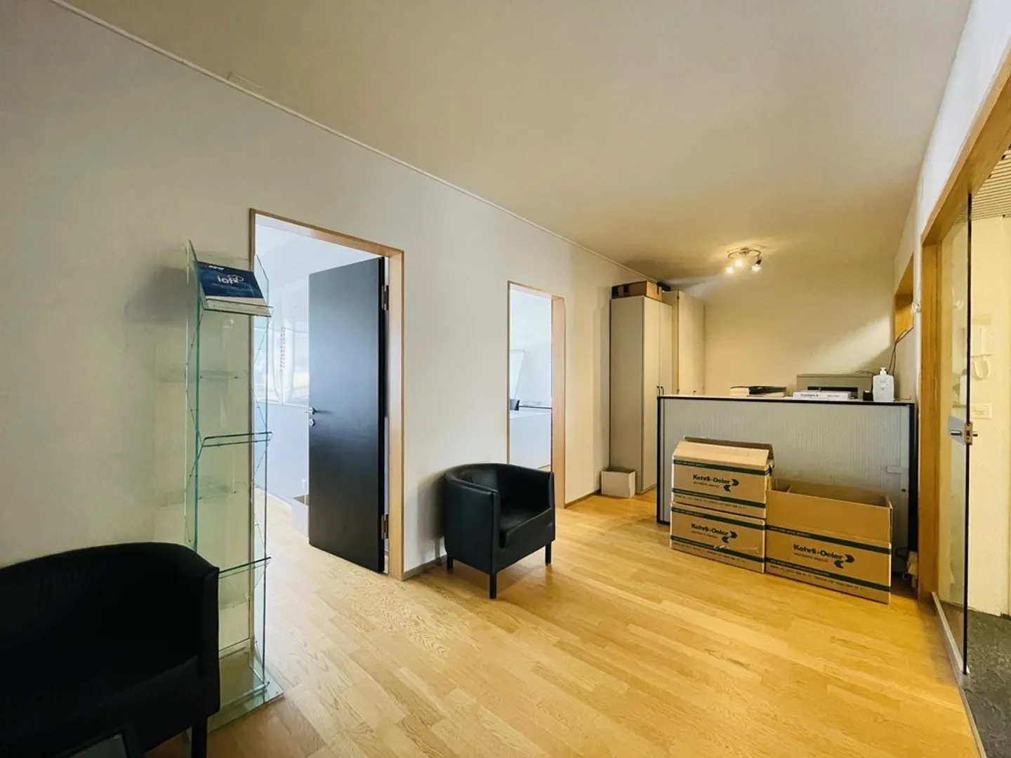 Geräumiger Büroraum in Fribourg - Foto 4 von 12