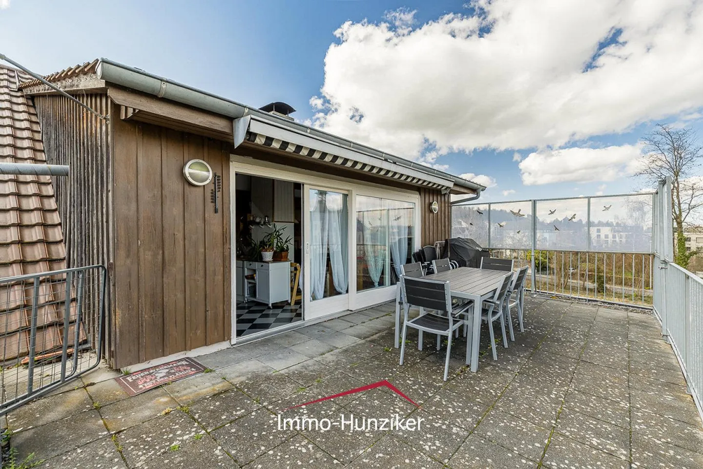 Bauernhaus mit Seesicht-Potenzial - Foto 16 von 18