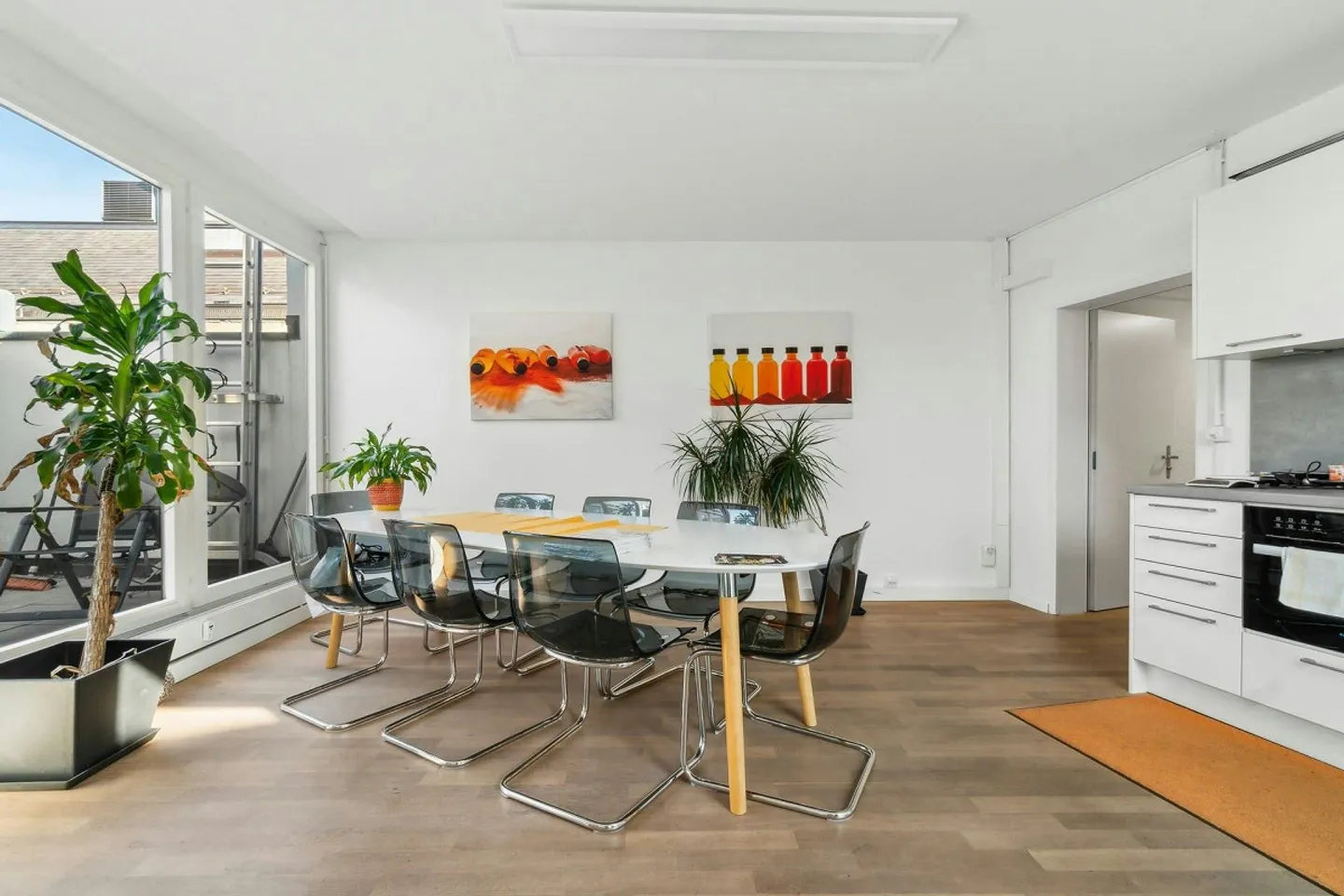 Spazio ufficio moderno con terrazza - Foto 1 di 12