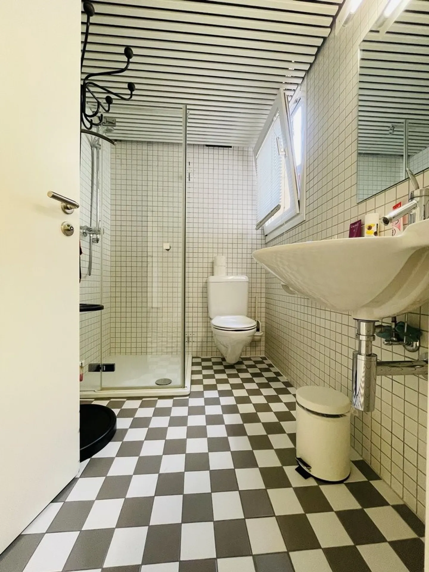 Geräumiger Büroraum in Fribourg - Foto 9 von 12