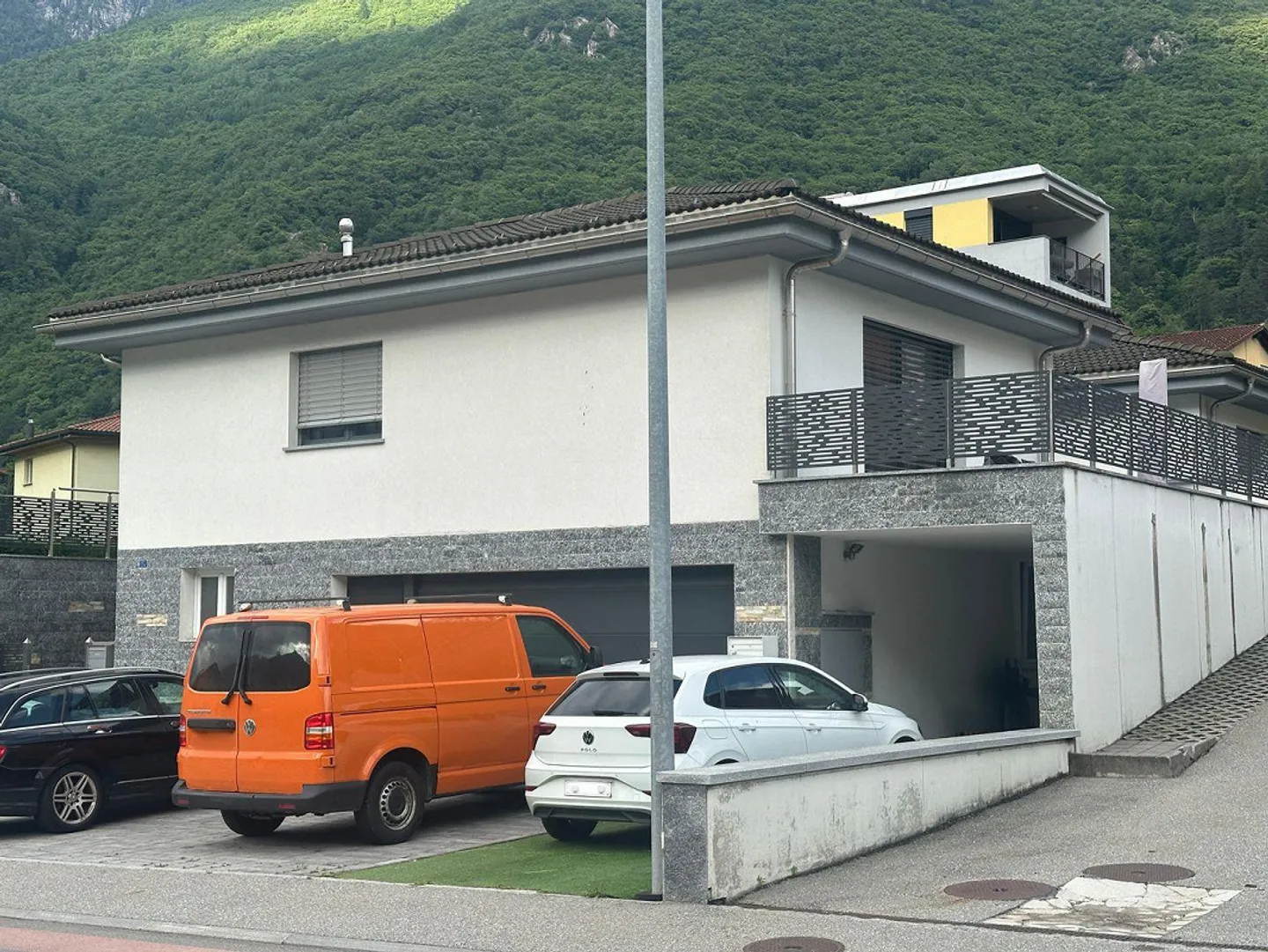 Duplex Moderno con Ampia Terrazza - Foto 4 di 21