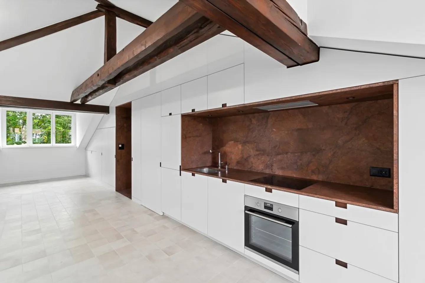 Charmant Appartement en Attique - Photo 1 sur 8