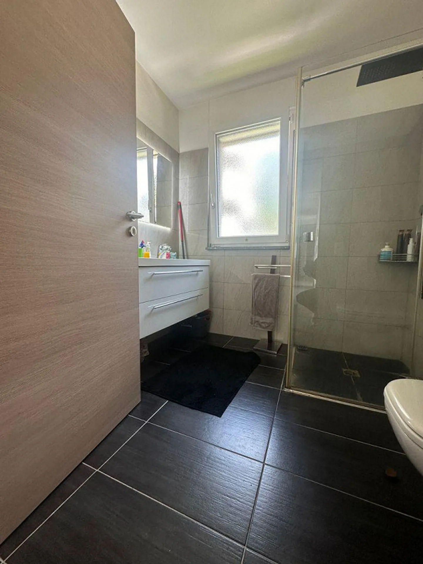 Duplex Moderno con Ampia Terrazza - Foto 15 di 21