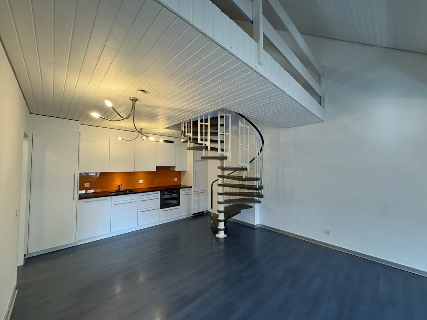 Bürofläche auf zwei Etagen mit Galerie im Aarauer Zentrum - Foto 4 von 10