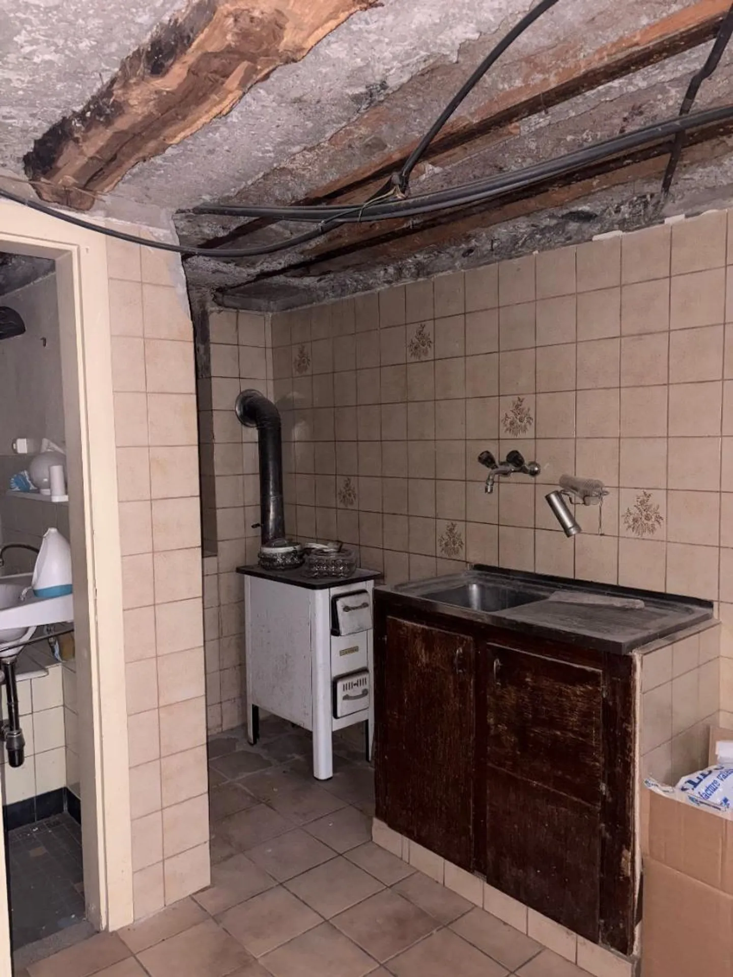 Appartement dans maison villageoise - Photo 5 sur 8