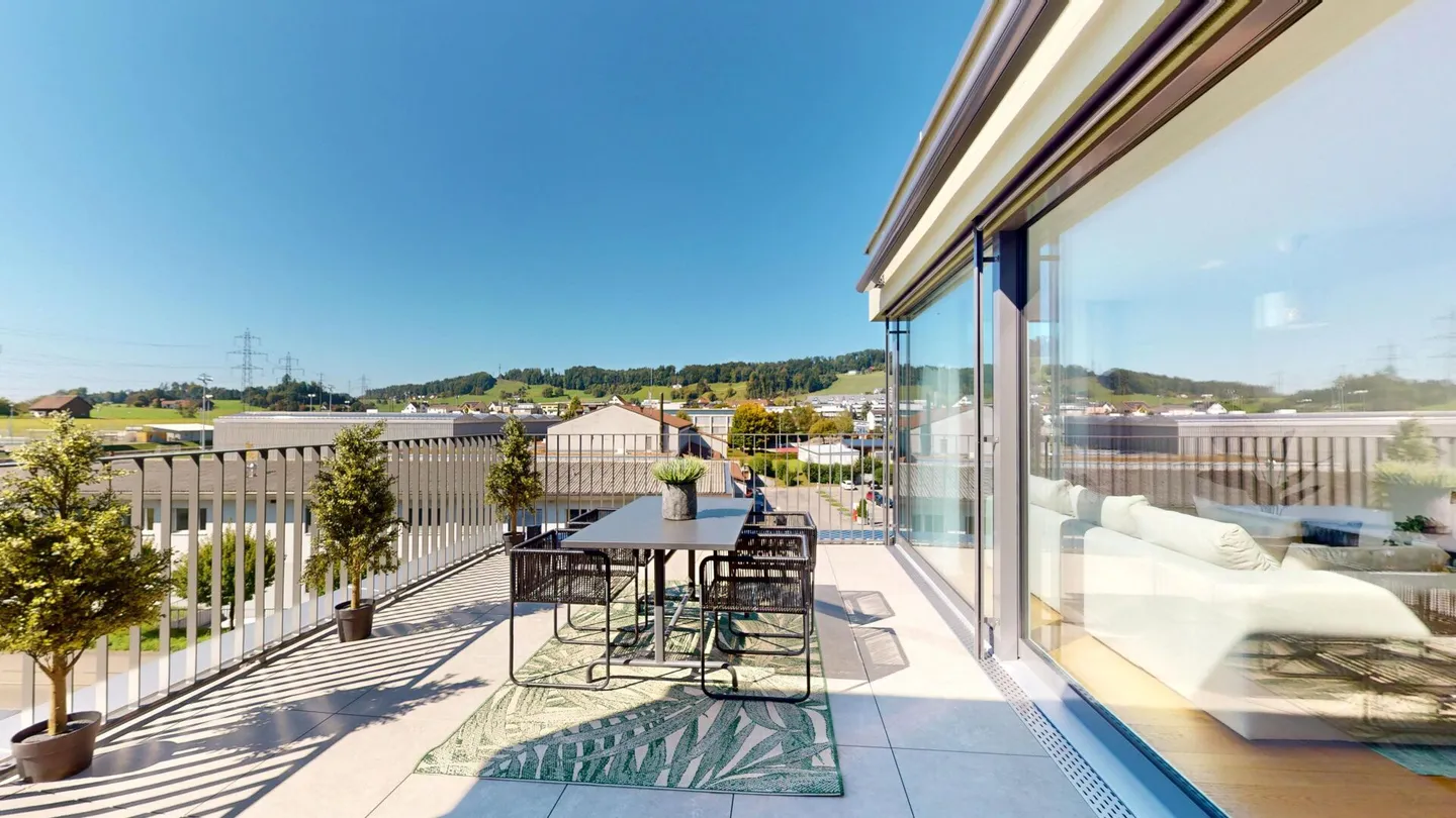 Moderno appartamento attico con ampia terrazza in posizione centrale - Foto 1 di 7