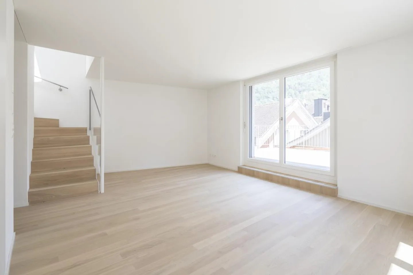 bellissimo appartamento duplex di 2 1/2 stanze - Foto 3 di 11