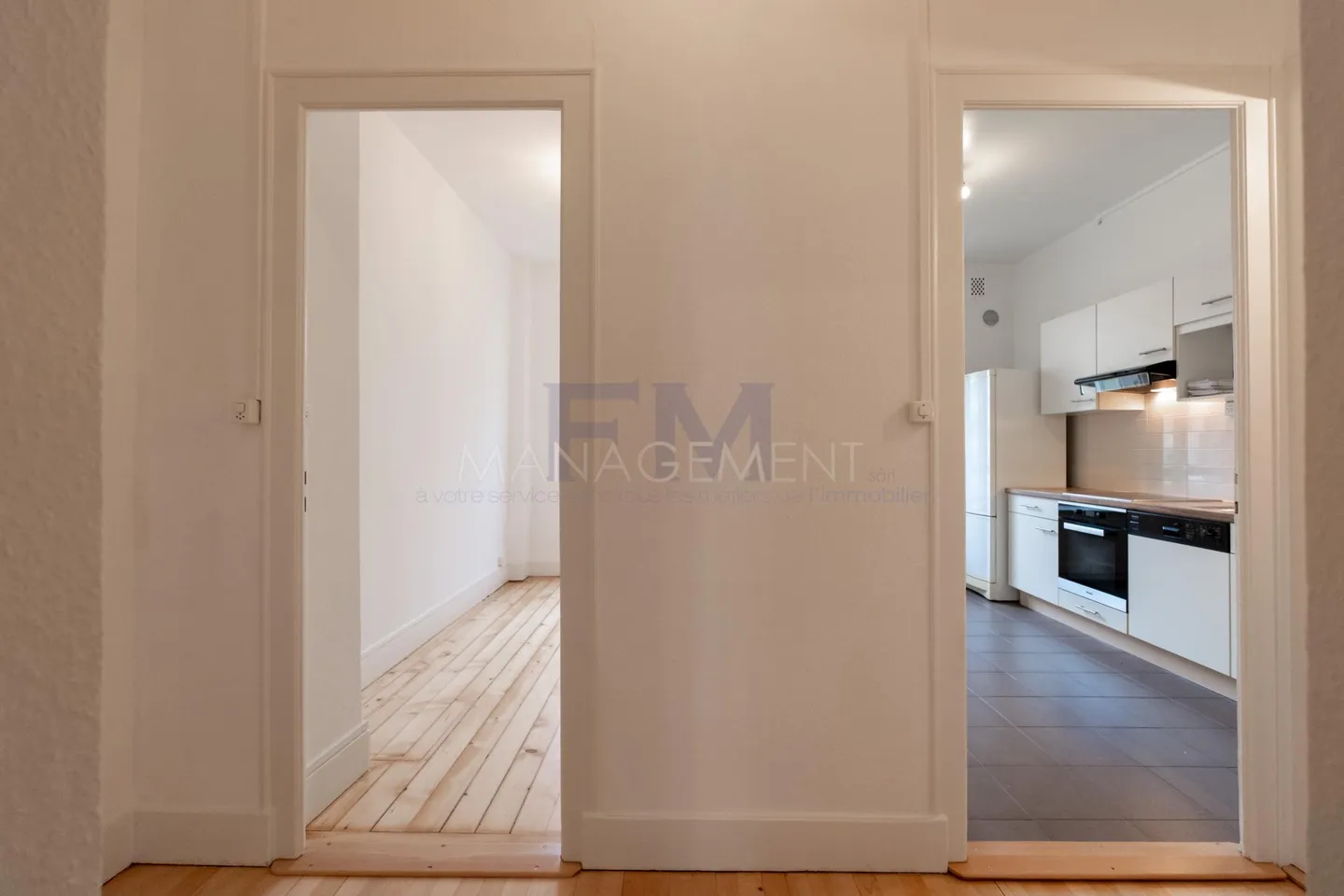 Elegante Appartamento 5.5 Stanza - Foto 3 di 25