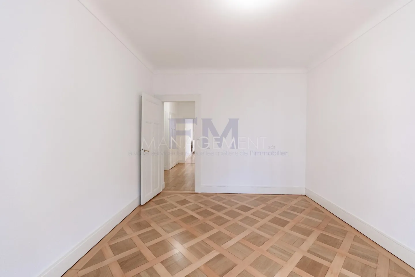 Elegante Appartamento 5.5 Stanza - Foto 13 di 25