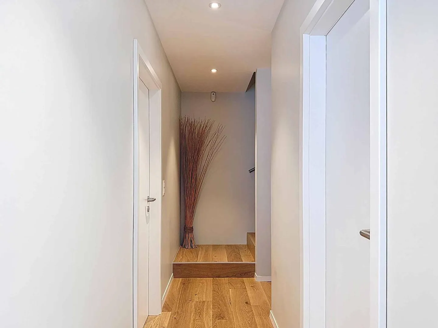 Semi-Detached House 5.5 Rooms - Photo 5 of 13