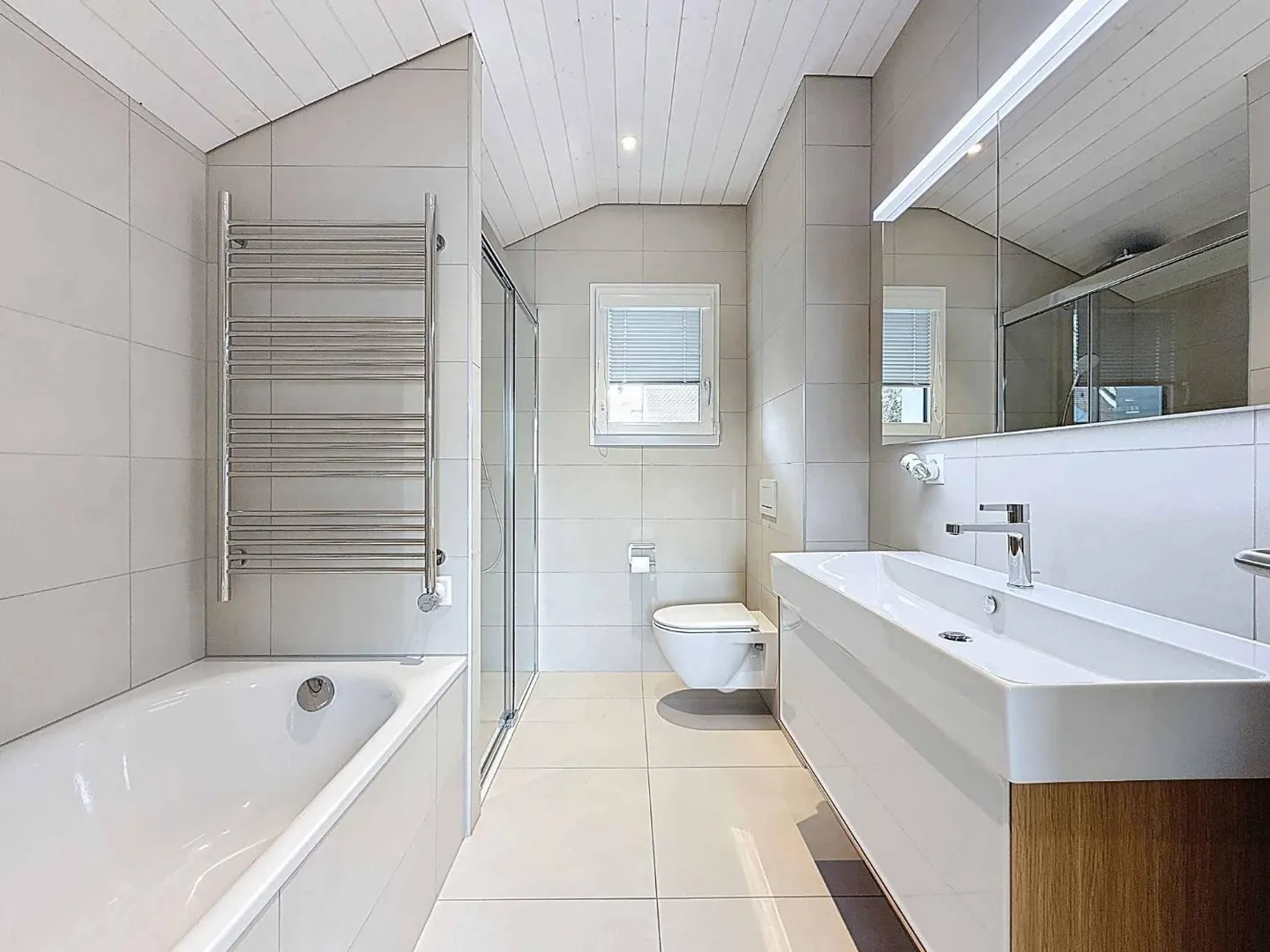 Semi-Detached House 5.5 Rooms - Photo 9 of 13