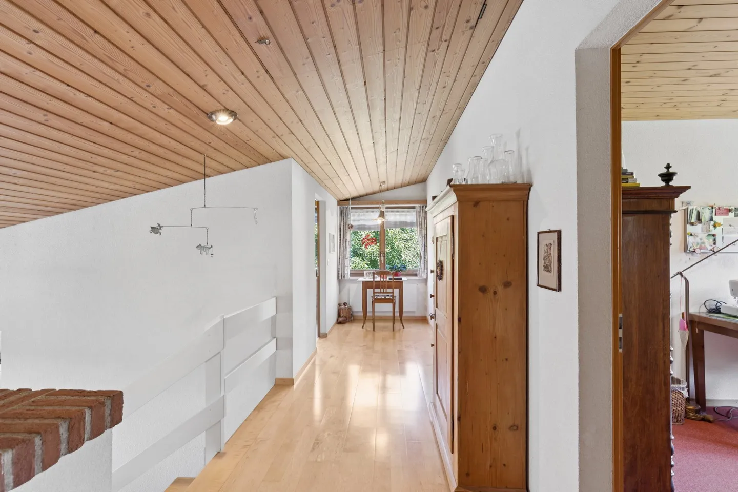Maison charmante dans un emplacement privilégié en pente - Photo 8 sur 12