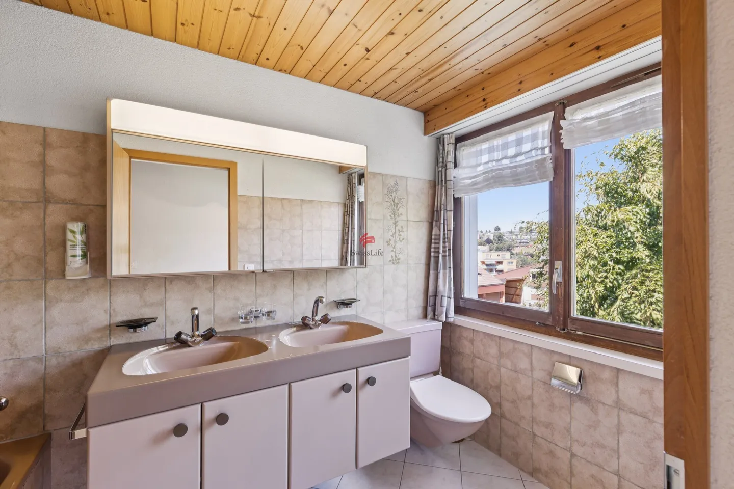 Maison charmante dans un emplacement privilégié en pente - Photo 10 sur 12