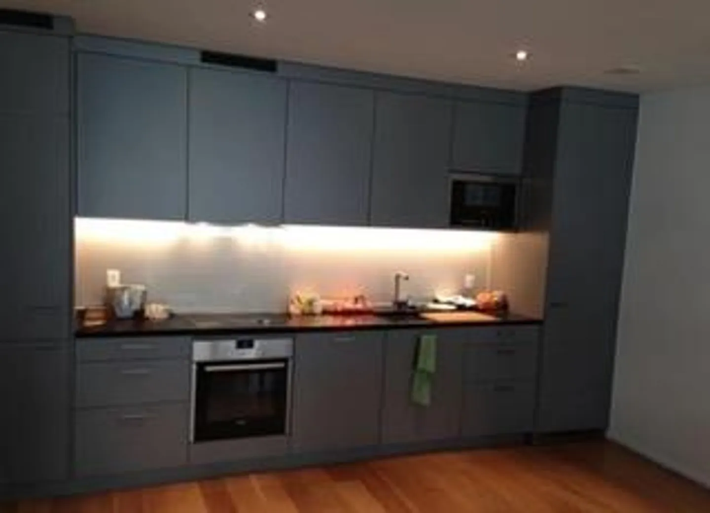 Vivre au centre avec jardin – appartement moderne de 2,5 pièces - Photo 3 sur 11