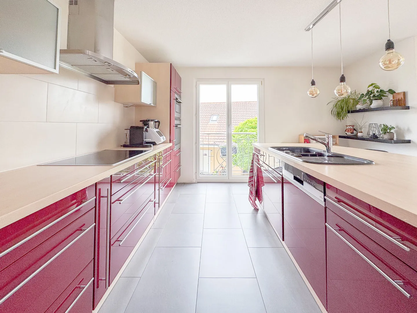 Semi-detached house with 5.5 rooms, garage, 2 terraces and vineyards - Photo 7 of 29