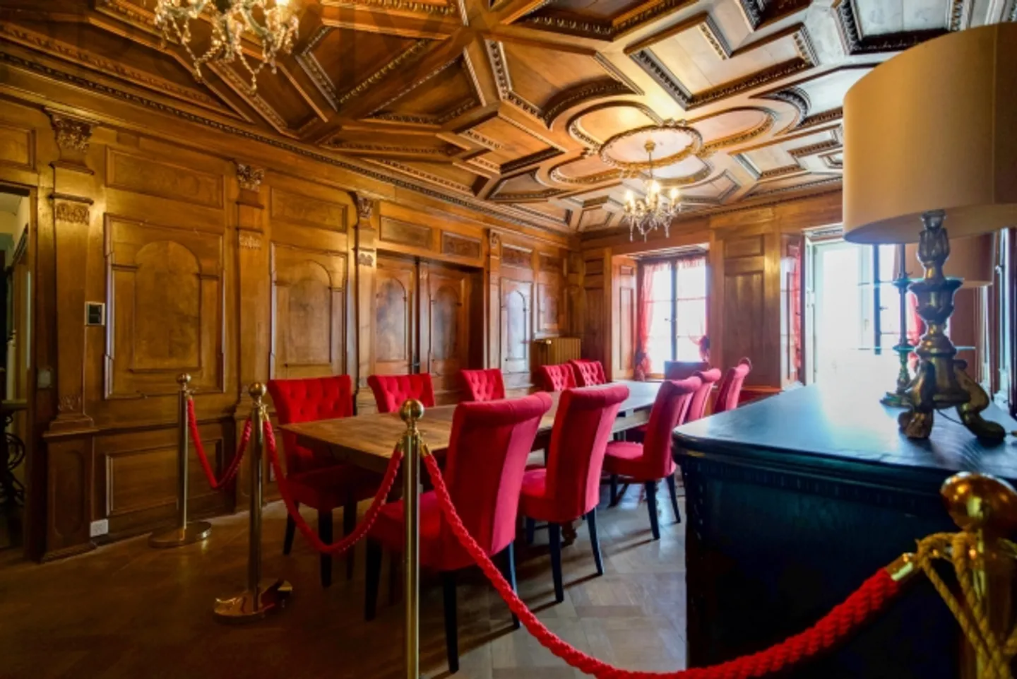 Classiquement élégant avec vue sur le lac Propriété historique à Gunten - Photo 7 sur 16