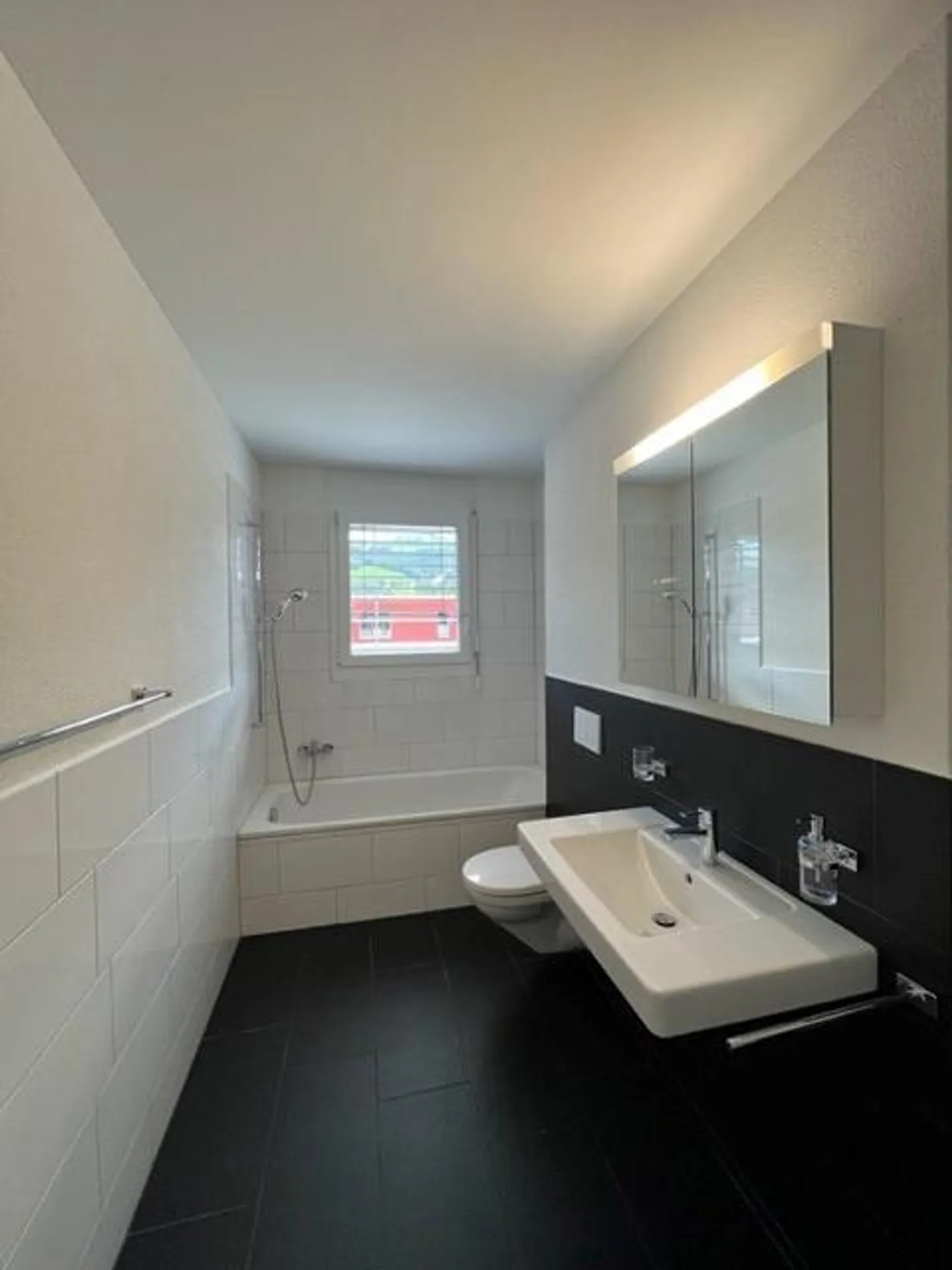 Vivere con panorama alpino e terrazza di 70m²! - Foto 6 di 9