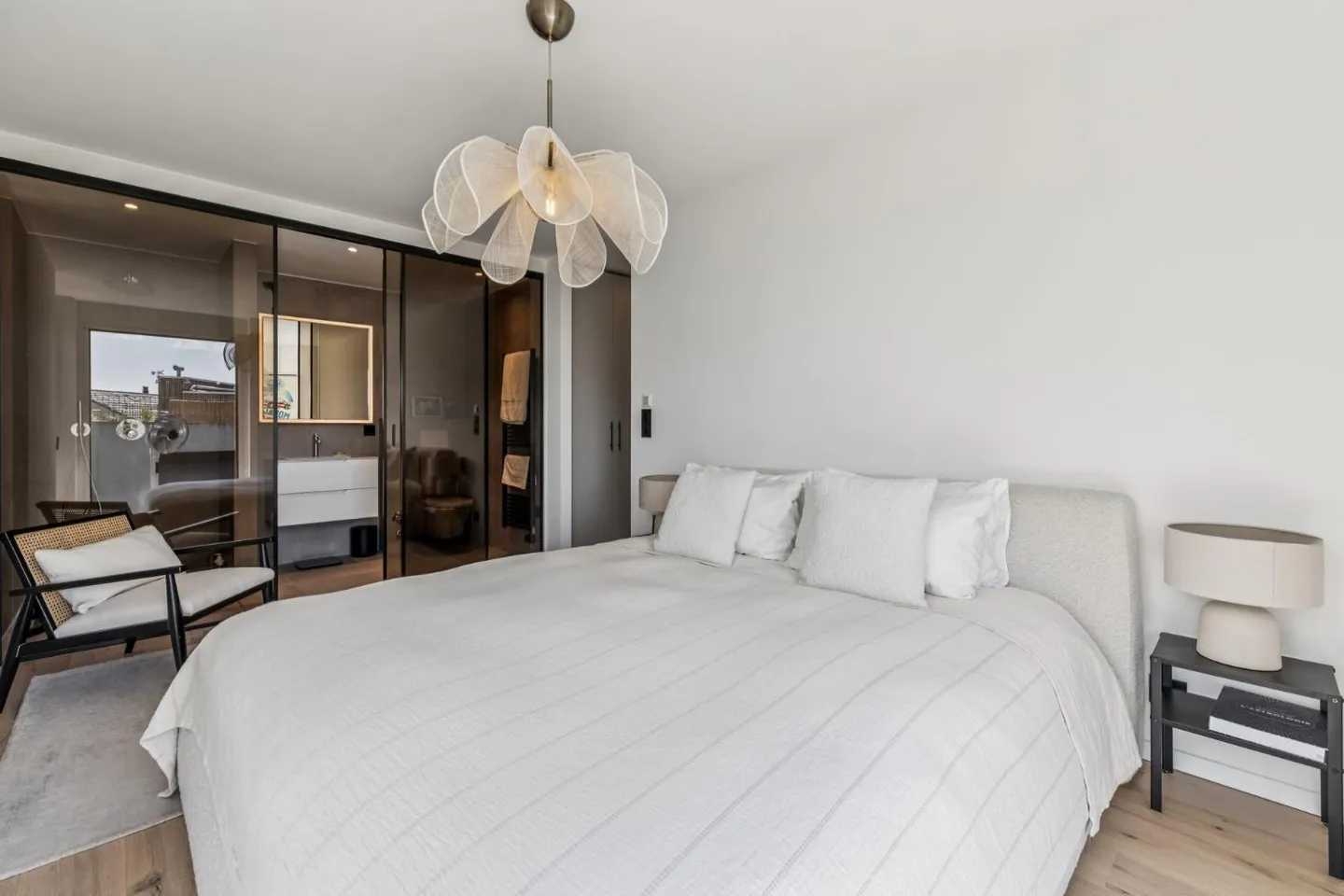 Modern apartment of high standard in the heart of Vésenaz - Photo 12 of 13