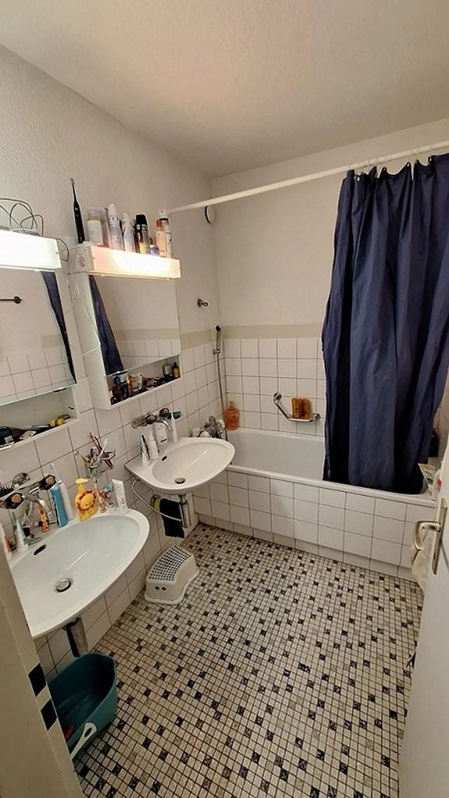 5-room apartment for rent near the lake - Photo 9 of 11