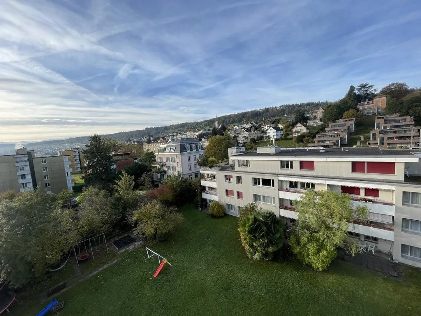 5-room apartment for rent near the lake - Photo 1 of 11