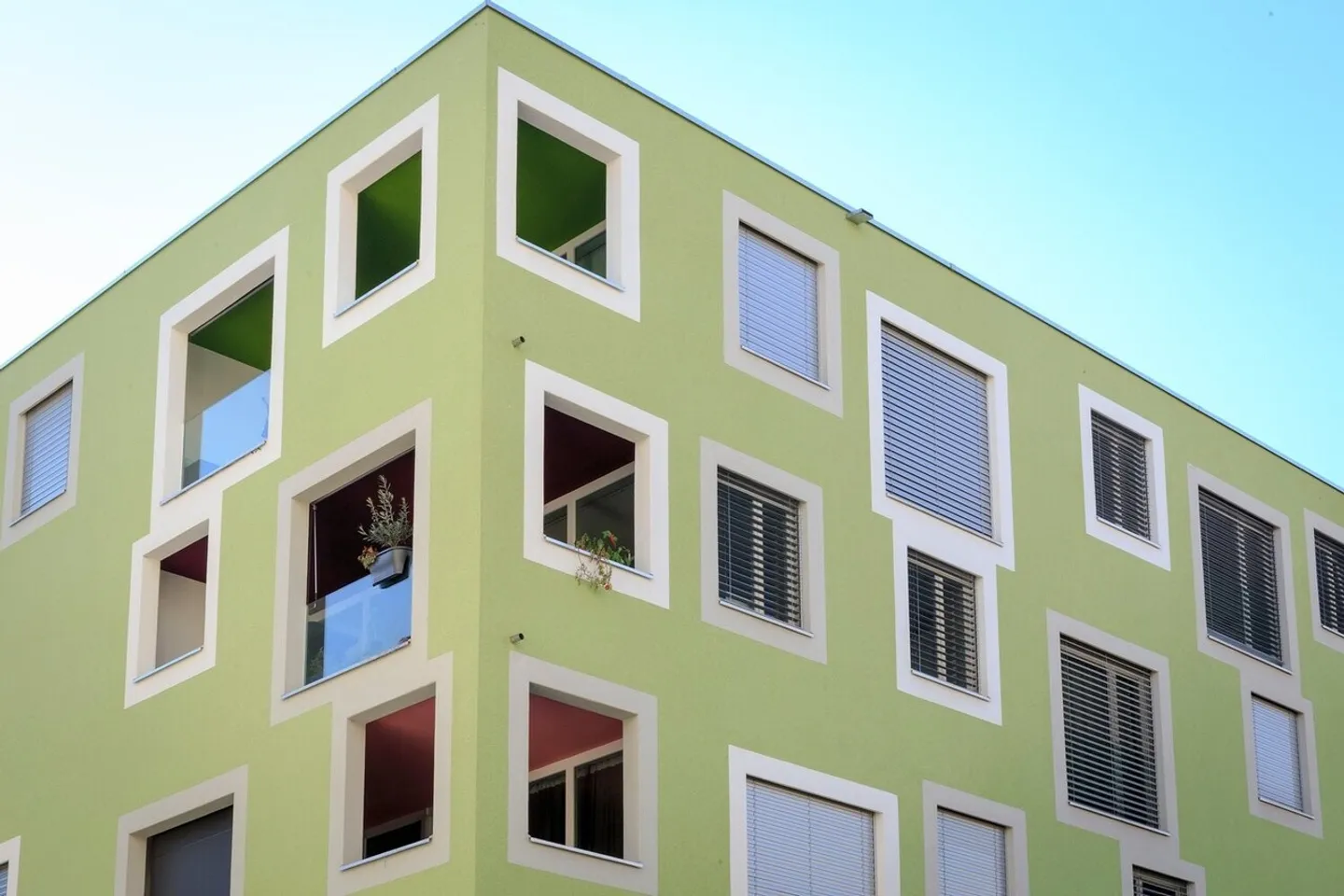 Appartamento 2,5 locali con terrazza! - Foto 6 di 13