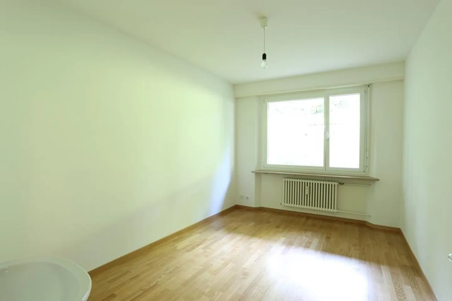 Vivere nel verde a Binningen - Appartamento duplex di 4,5 locali con garage - Foto 11 di 13