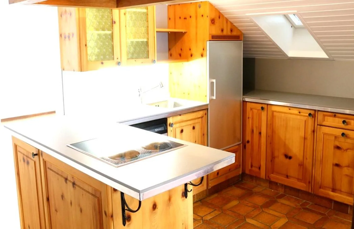 Apartment - Photo 8 of 15