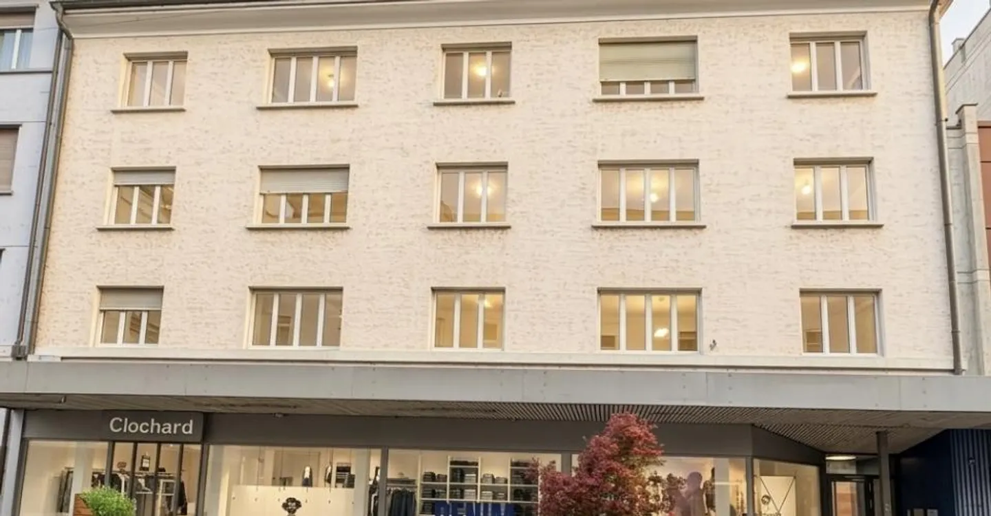 Edificio misto - Foto 1 di 13