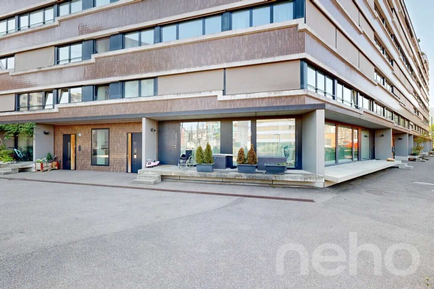 Appartement Duplex Spacieux à Zurich - Photo 2 sur 12