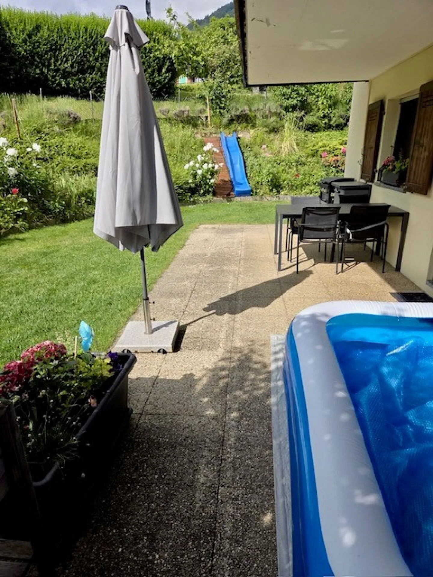 Ampio Appartamento Familiare con Giardino - Foto 11 di 12