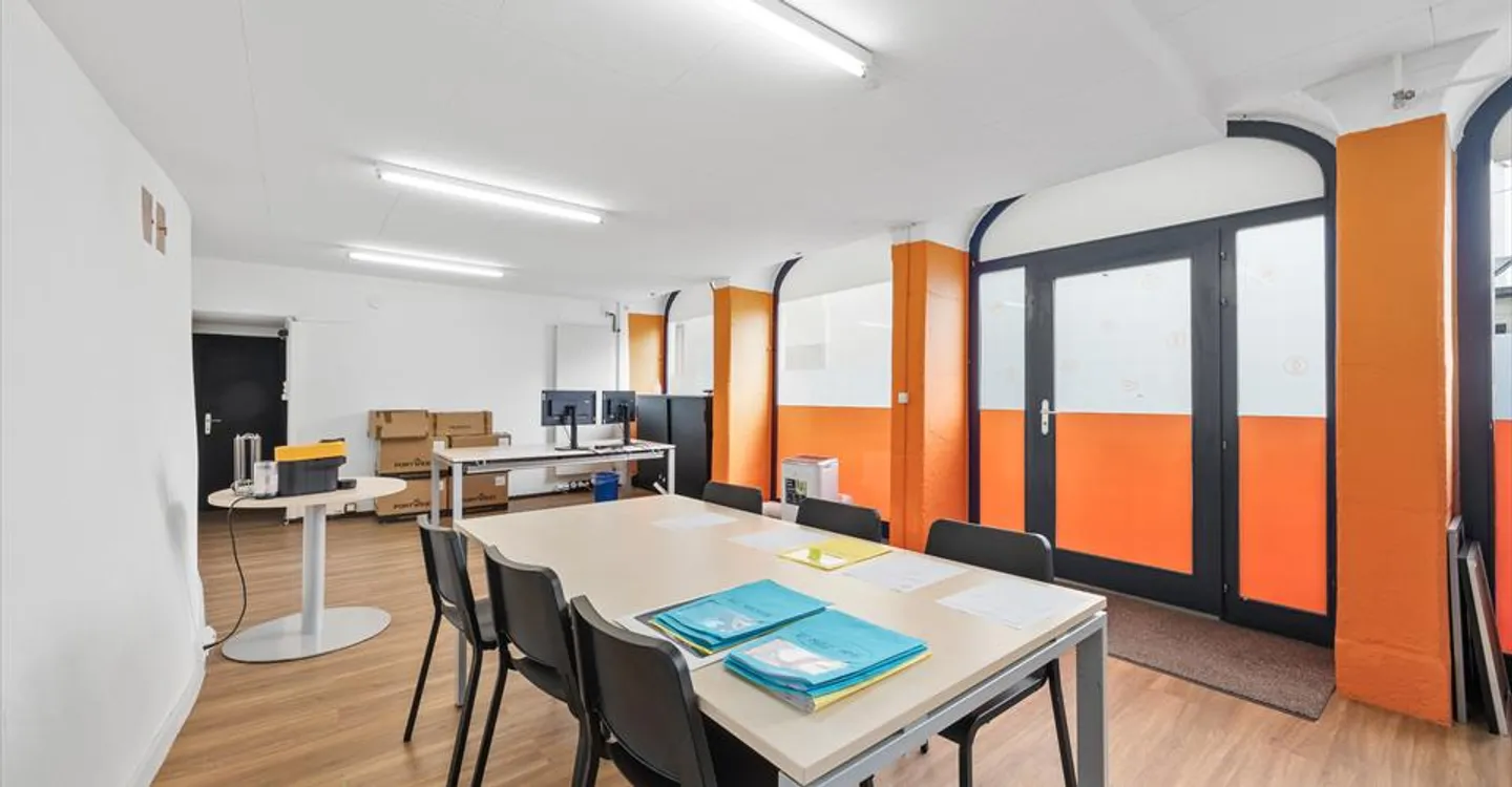 Gewerbeflächen in Fribourg - Foto 3 von 10