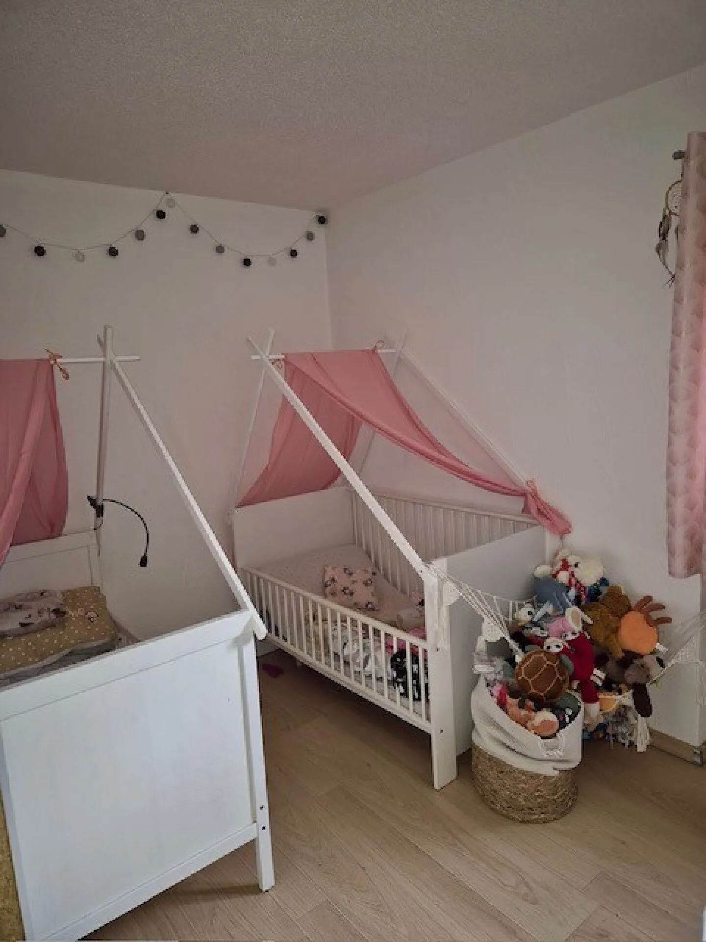 Ampio Appartamento Familiare con Giardino - Foto 7 di 12
