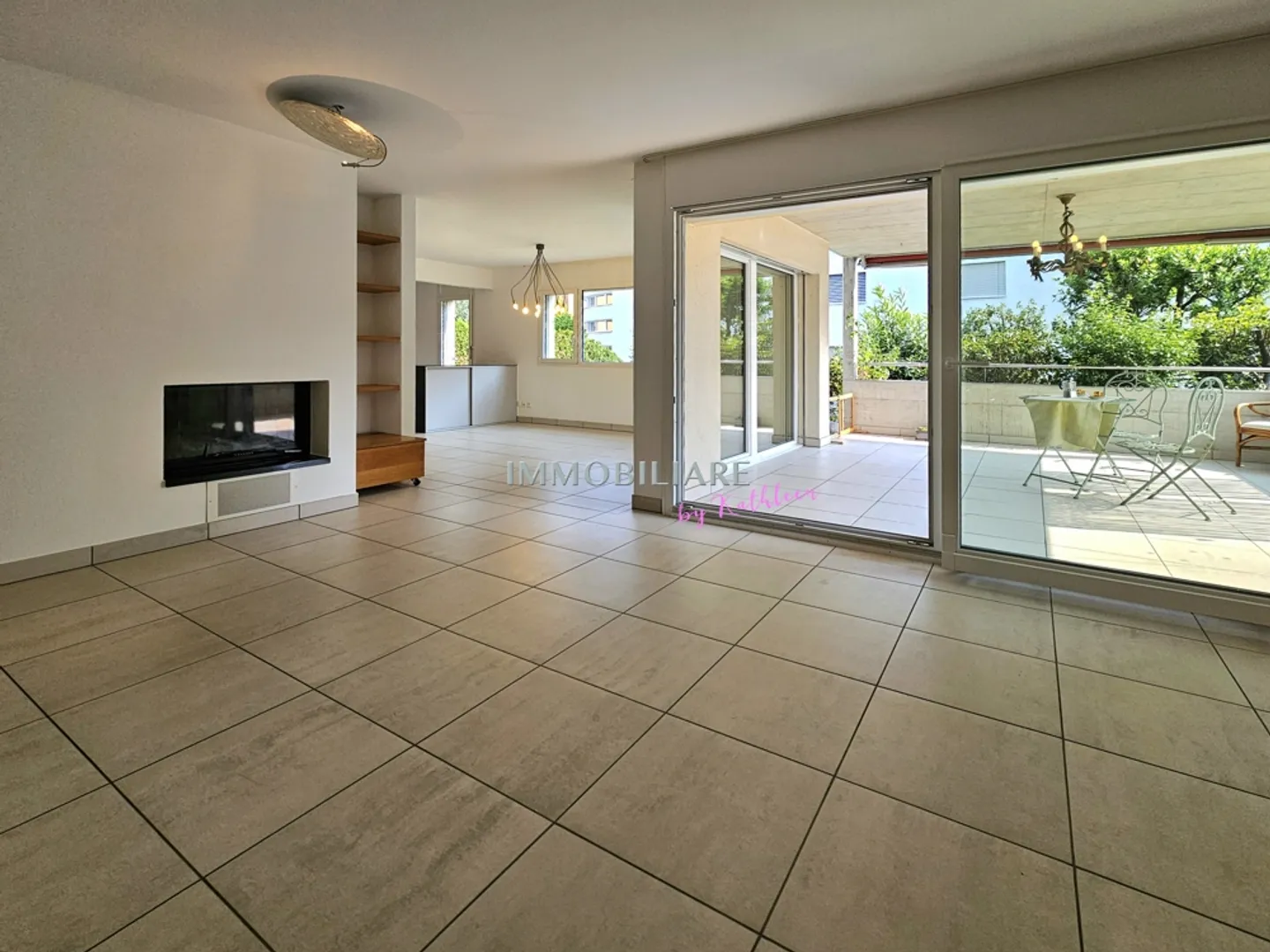 Appartamento con giardino privato e camino - Gartenwohnung mit Kamin - Foto 3 di 14