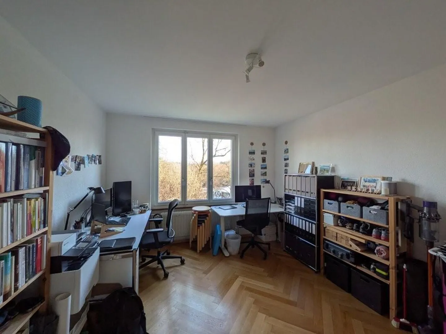 Quiet living in a central location - Photo 7 of 8