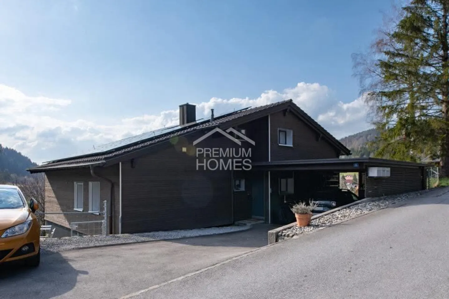 Mehrfamilienhaus in der Natur - Foto 10 von 12