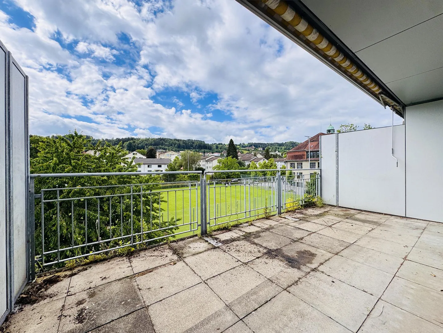 Geräumige Maisonette mit Parkplatz - Foto 2 von 15