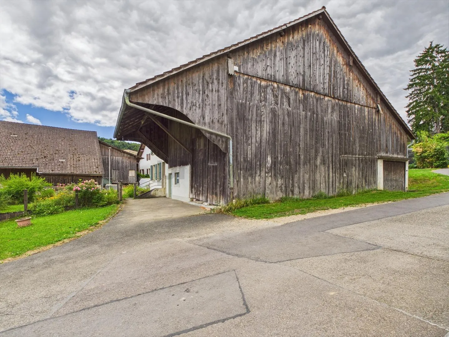 Authentische Farm in Vendlincourt (JU) - Der Charme der Alten mit einer Welt voller Möglichkeiten! - Foto 4 von 7