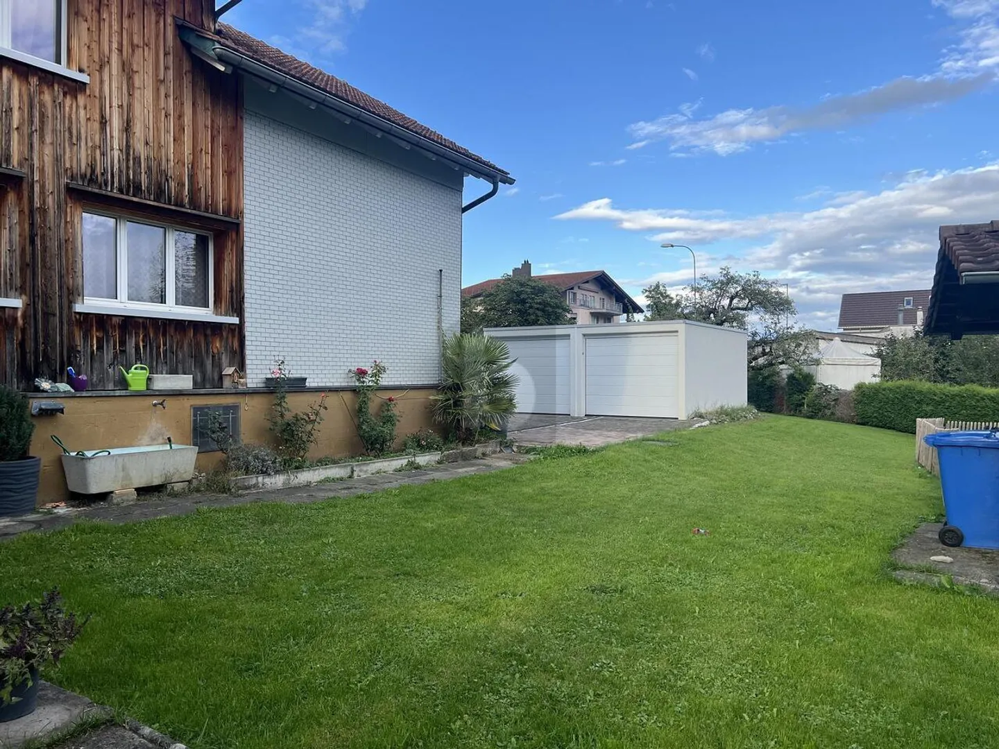 Adatto alle famiglie con grande giardino! - Foto 2 di 6