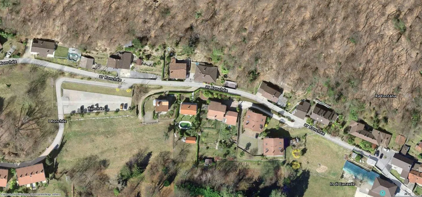 Charmante Villa con Piscina ad Astano - Foto 32 di 33
