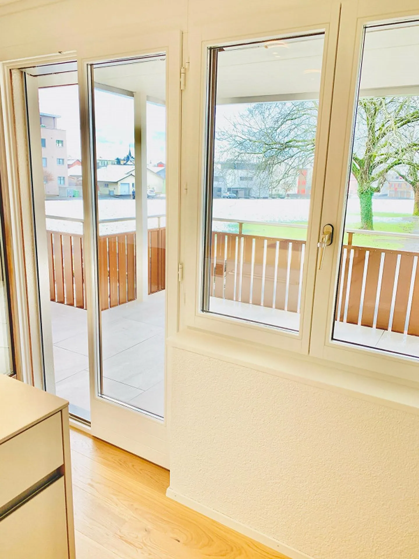 5 Room Apartment - Photo 2 of 5