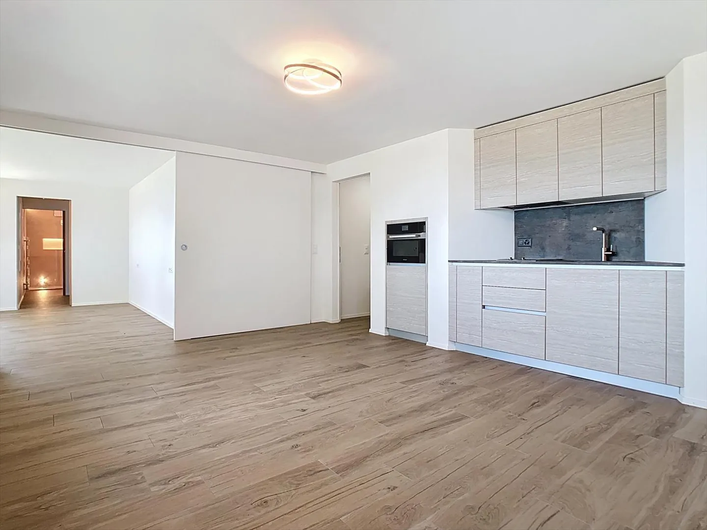 Maison 8.5 pièces - Photo 11 sur 12