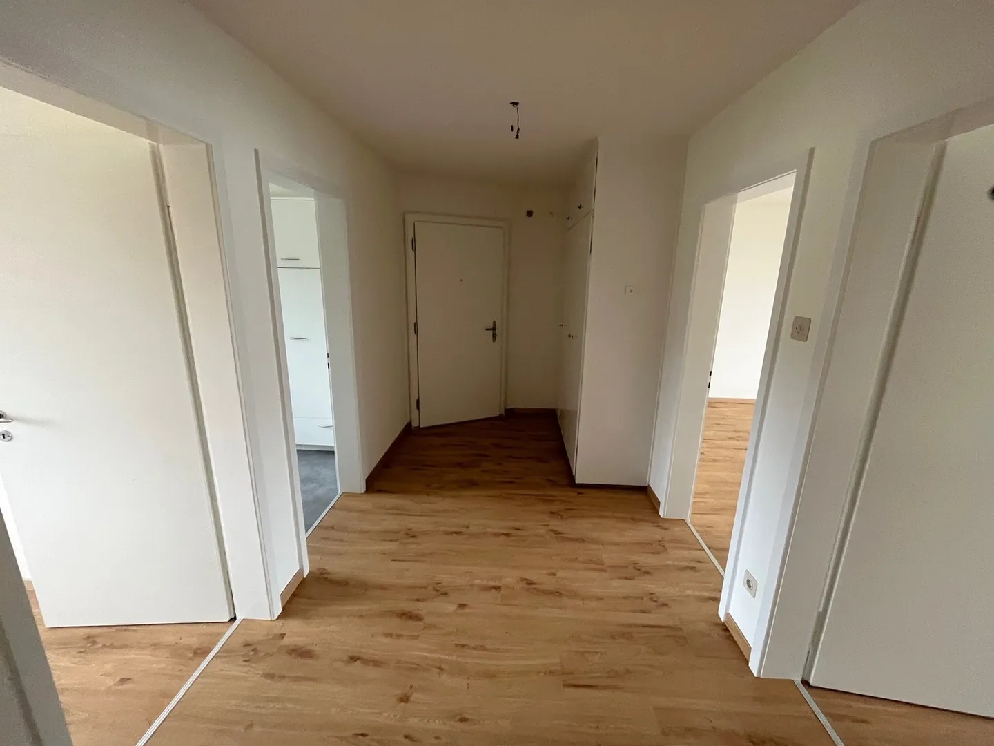 3-room apartment on the outskirts - Photo 6 of 9