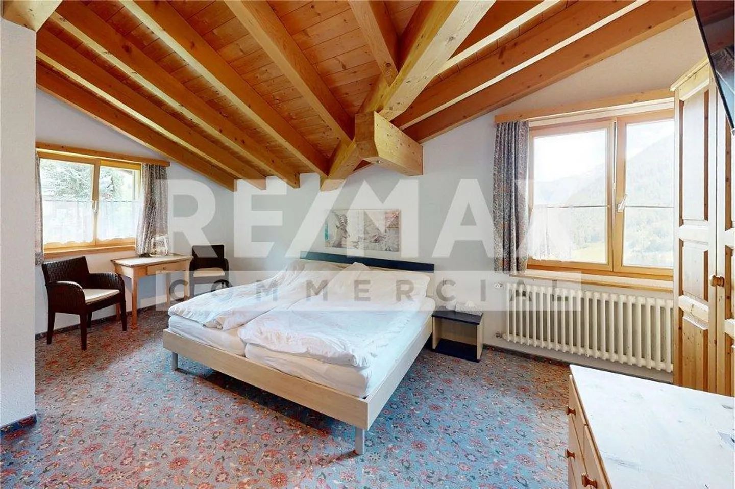 Hôtel dans un emplacement visible et de premier choix - Photo 7 sur 13