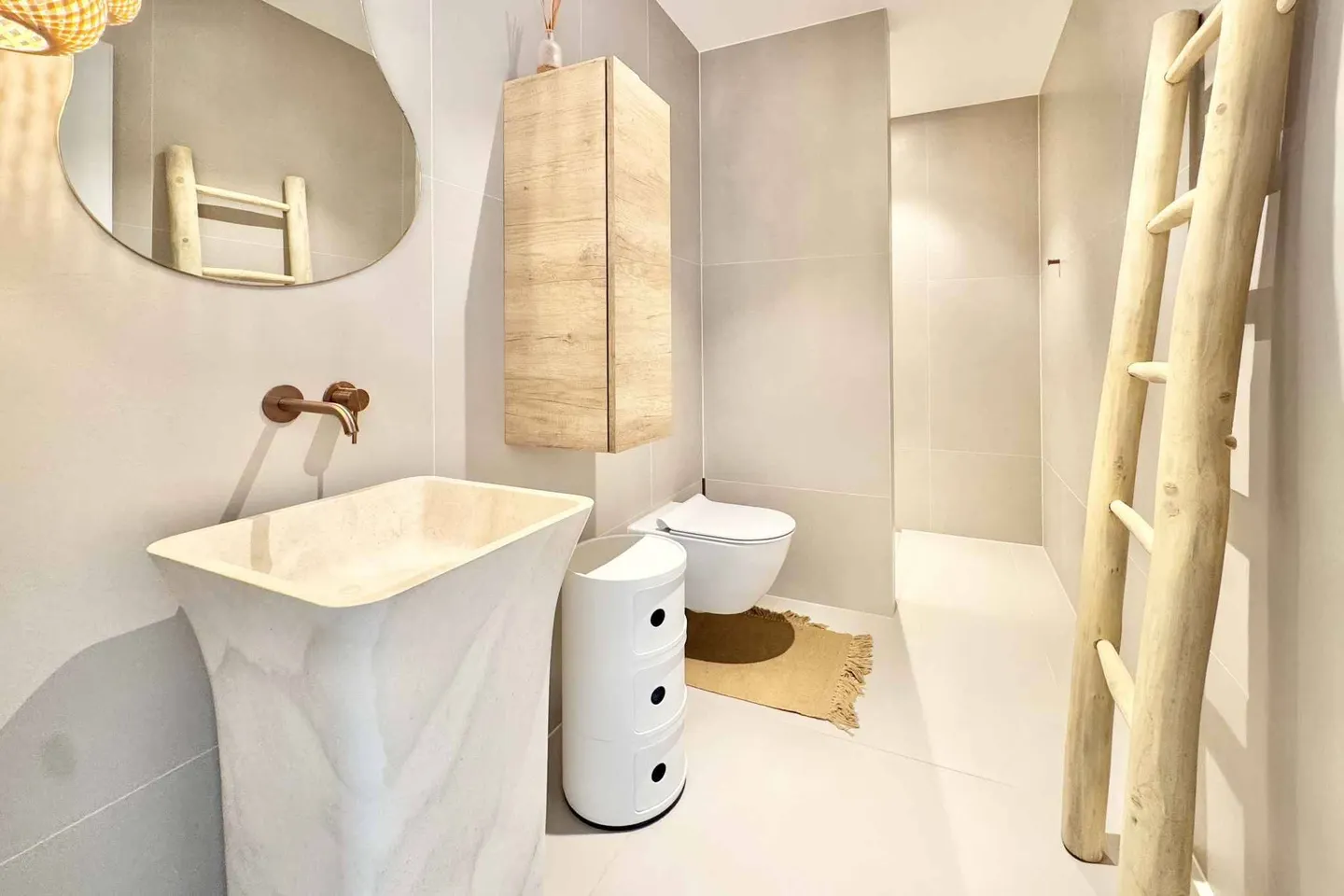 Luxury Apartment by Lake Biel - Photo 9 of 13