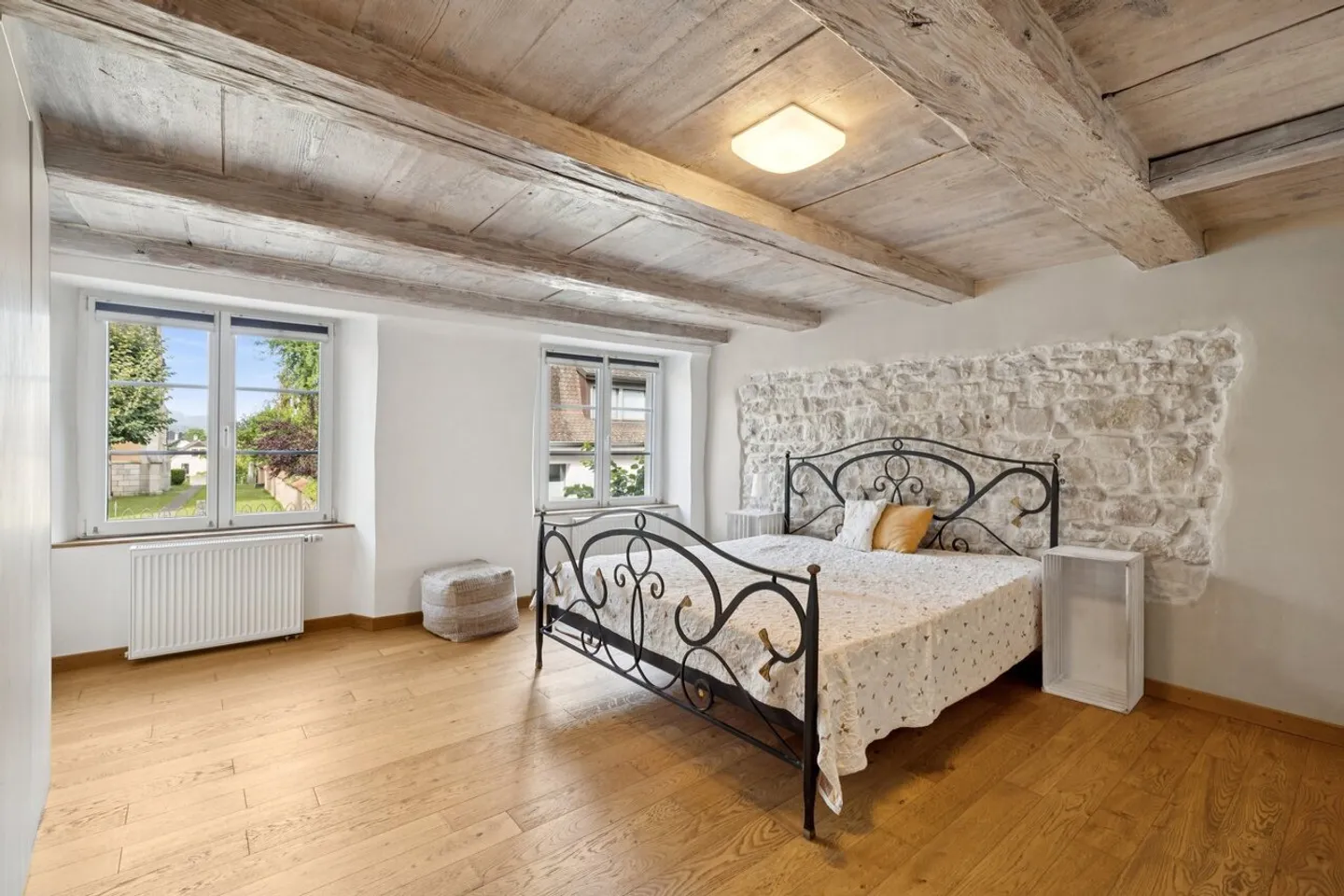 Charmantes und geräumiges Stadthaus, komplett renoviert. - Foto 5 von 11