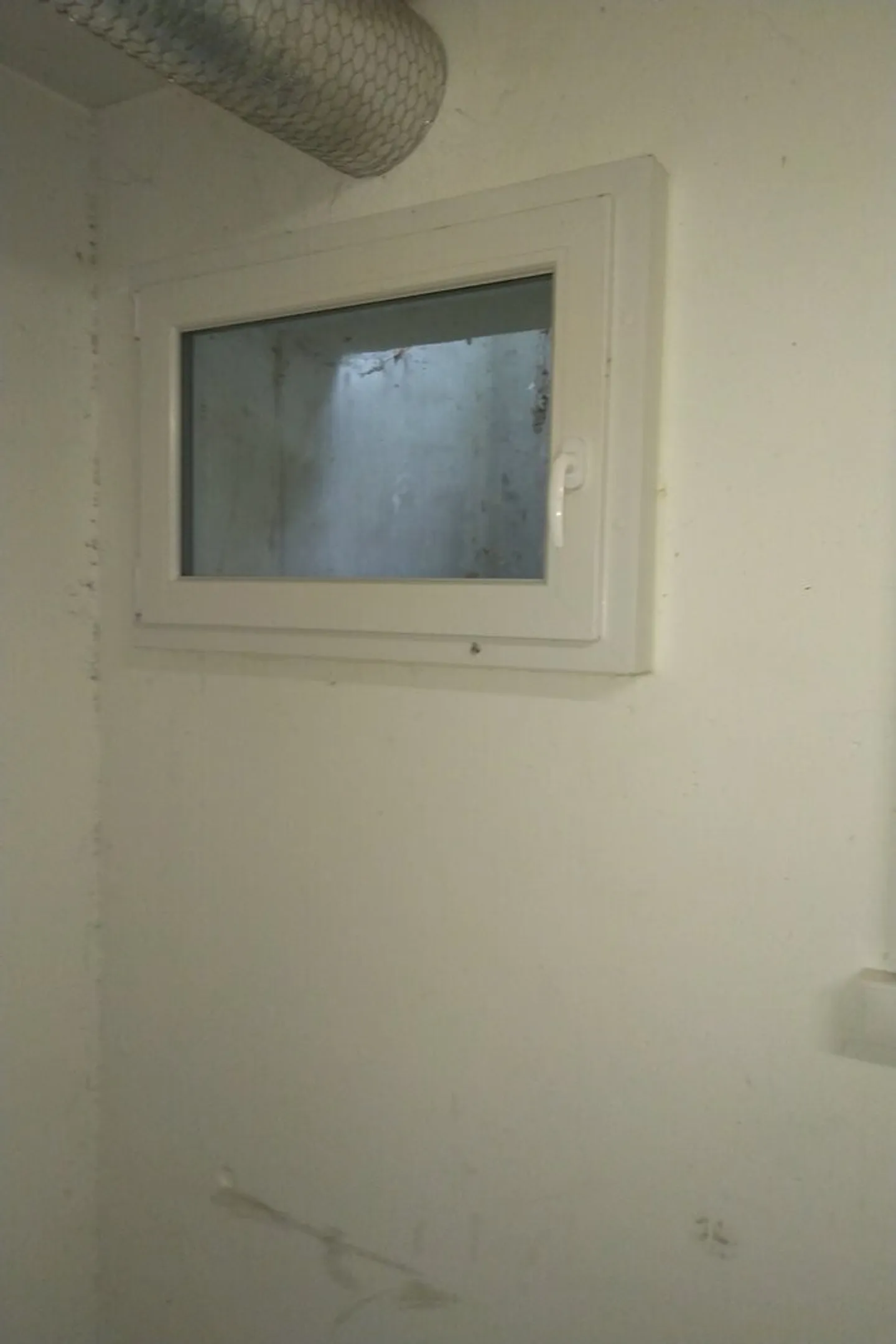 Stanza per hobby moderna e spaziosa di 19m2 a Breitenbach in affitto - Foto 5 di 7