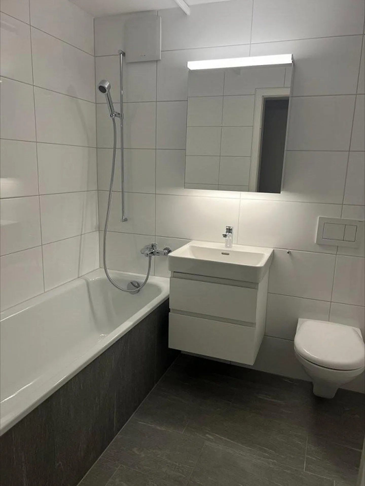 Here waits your new home - Photo 3 of 9