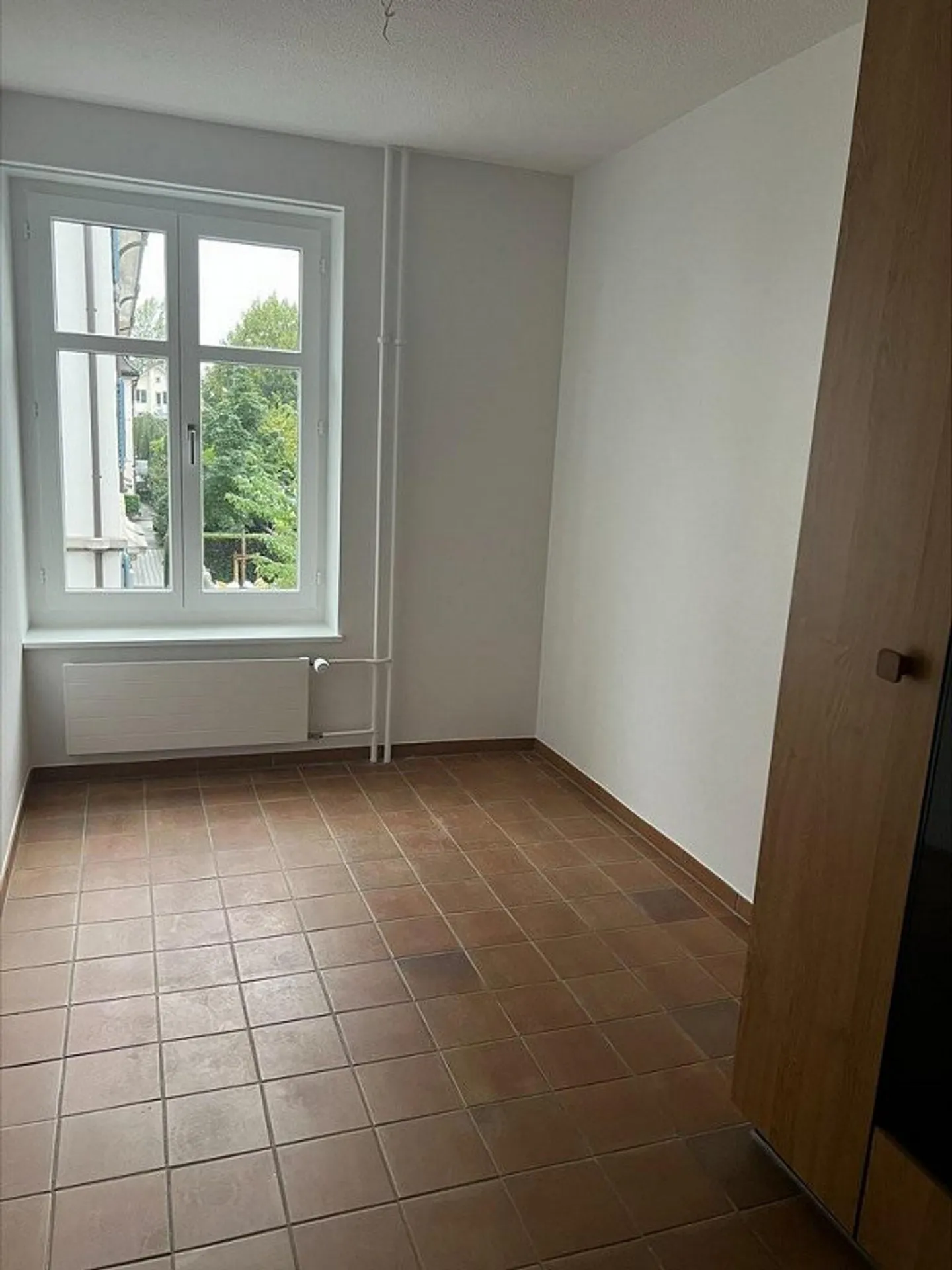 Here waits your new home - Photo 4 of 9